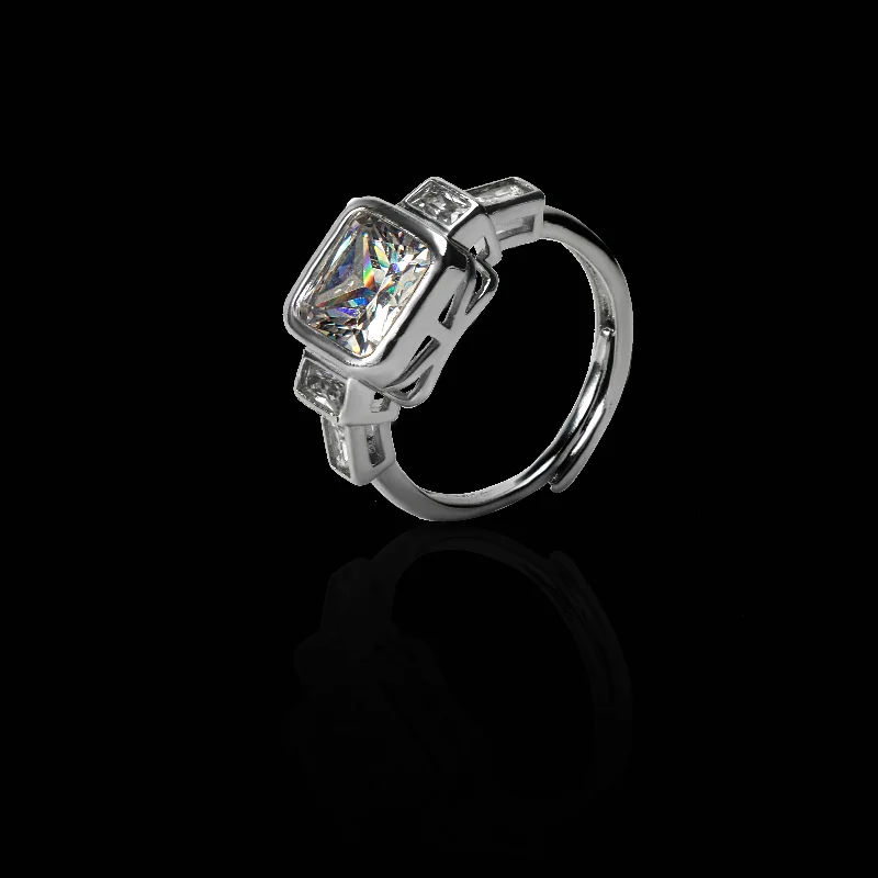 Women’s stackable rings-Nipura Solid Bezel Zircon Ring