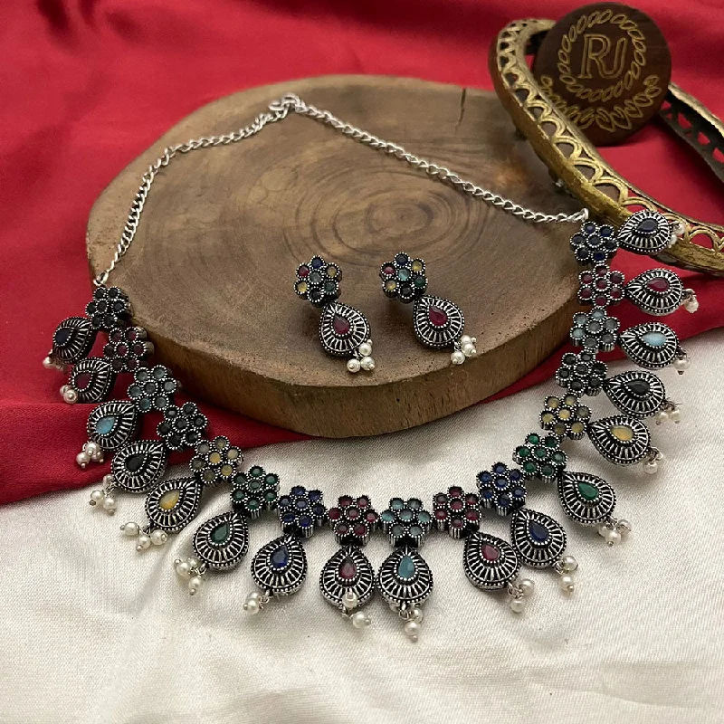 Women’s choker necklaces-FS Collection Oxidised Plated Pota Stone And Pearls Necklace Set