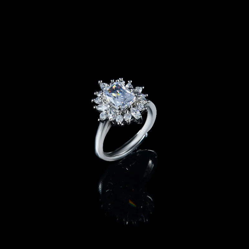 Women’s custom rings-Nipura Pretty Flower Zircon Ring