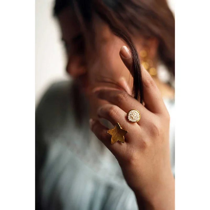 Women’s nature-inspired rings-Aarjavee Gold Flower and Bud Ring