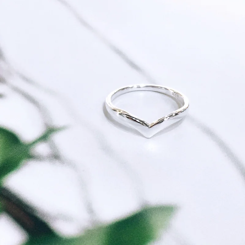 Women’s heart-shaped rings-Sterling Silver Wishbone Ring