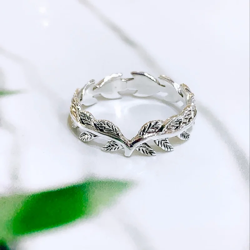 Women’s solitaire rings-Sterling Silver Wishbone Leaf Ring